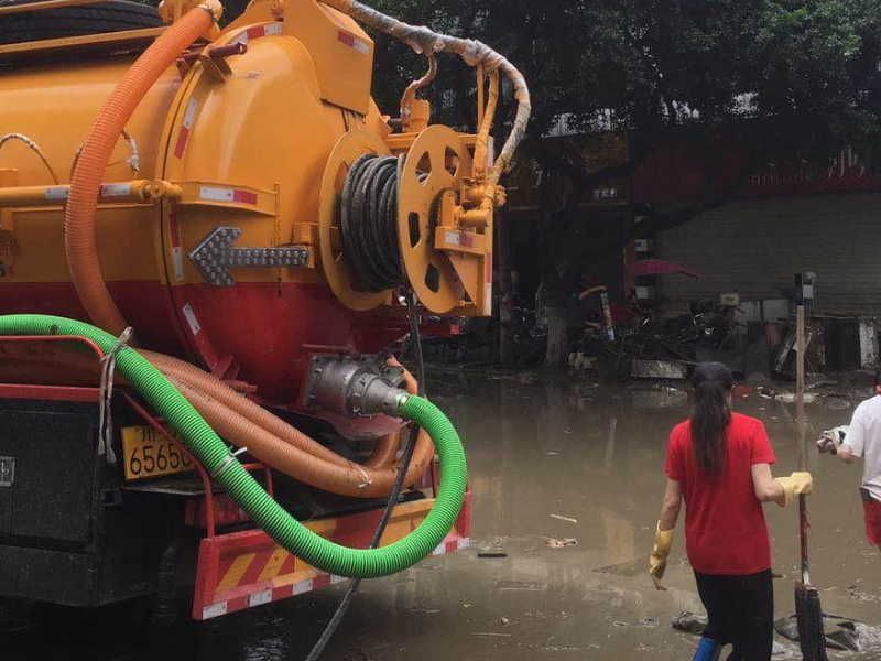 温江专业管道疏通 管道维修 汽车抽粪 失物捞取