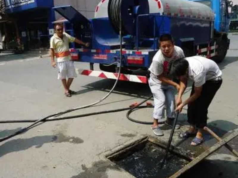 温江专业管道疏通，汽车抽粪，失物捞取，马桶维修